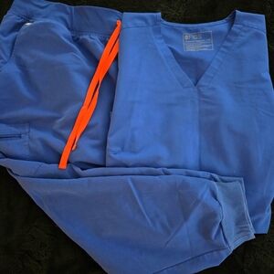 Figs High Waist Joggers and Casma 3 Pocket Scrubs Set